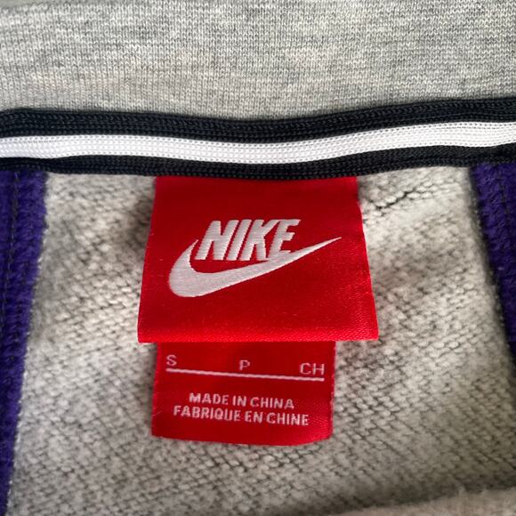Nike Girls Cropped Sweatshirt Size Small Gray Purple Long Sleeve Pullover - Picture 3 of 8